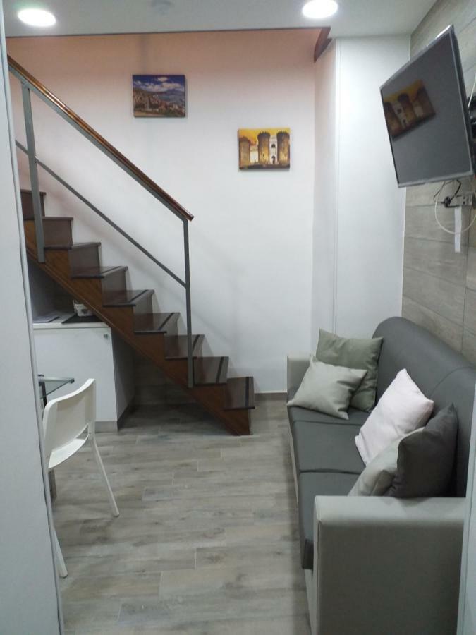 Sasy Jr House Via San Mattia 72 Apartment Naples Luaran gambar